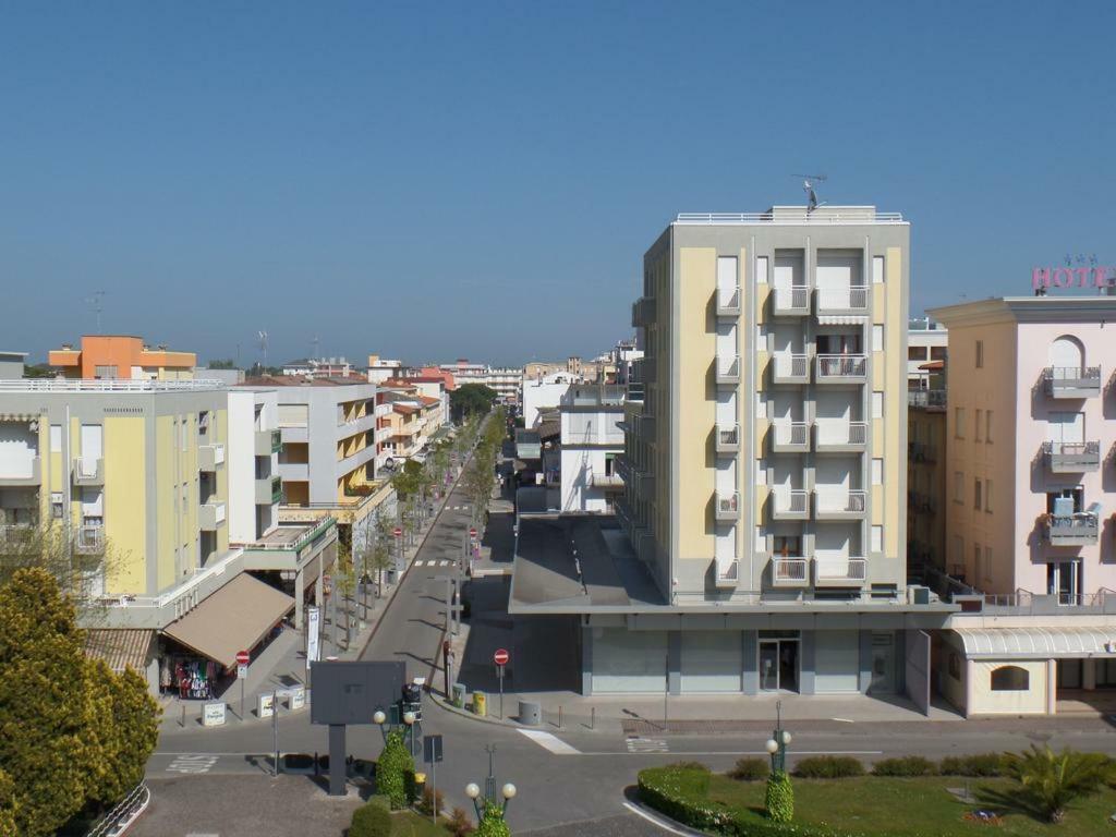 Condominio Mauro Bibione Exterior foto