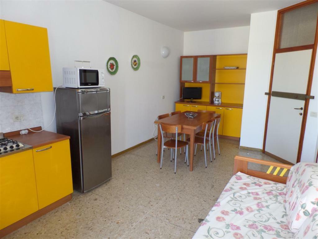 Condominio Mauro Bibione Exterior foto